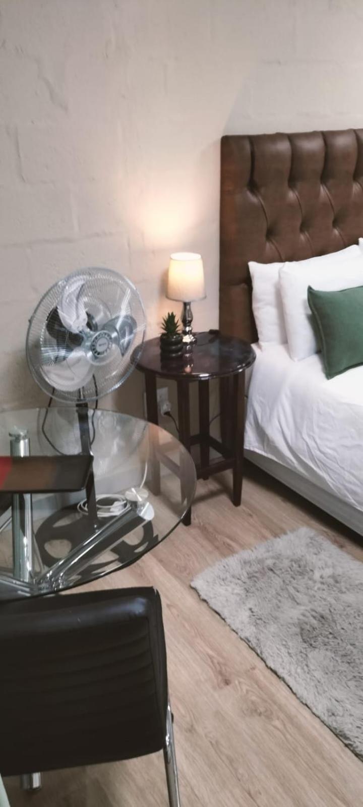Victoria'S Rest Apartment Windsor Park ภายนอก รูปภาพ